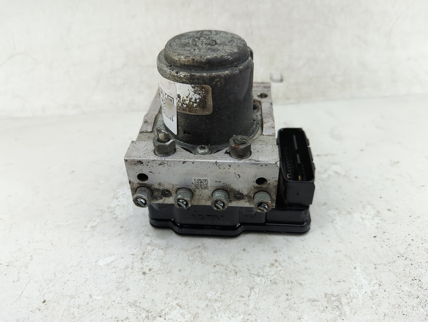 2016-2018 Honda Hr-V ABS Pump Control Module Replacement Fits Fits 2016 2017 2018 OEM Used Auto Parts - Oemusedautoparts1.co
