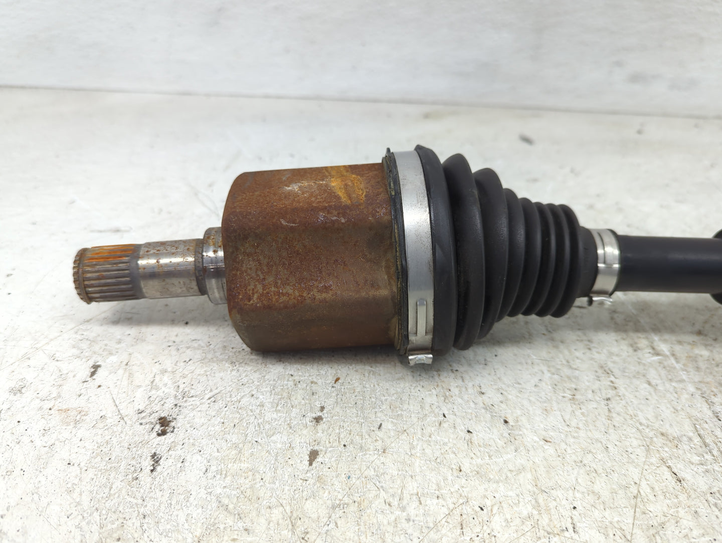 2016-2022 Honda Hr-v Axle Shaft Front Driver Cv C/v - Oemusedautoparts1.com
