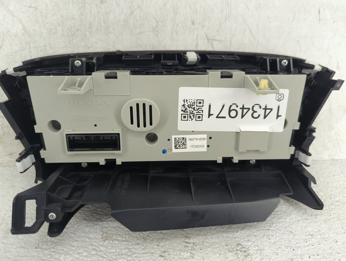2016-2022 Honda Hr-V Climate Control Module Temperature AC/Heater Replacement P/N:79600T7WA830M1 Fits OEM Used Auto Parts - 