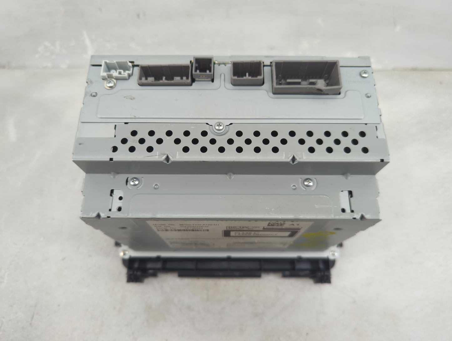 2018 Honda Hr-V Radio AM FM Cd Player Receiver Replacement P/N:39100-T7W-A120-M1 CV-CHV7N0JX Fits OEM Used Auto Parts - Oemu