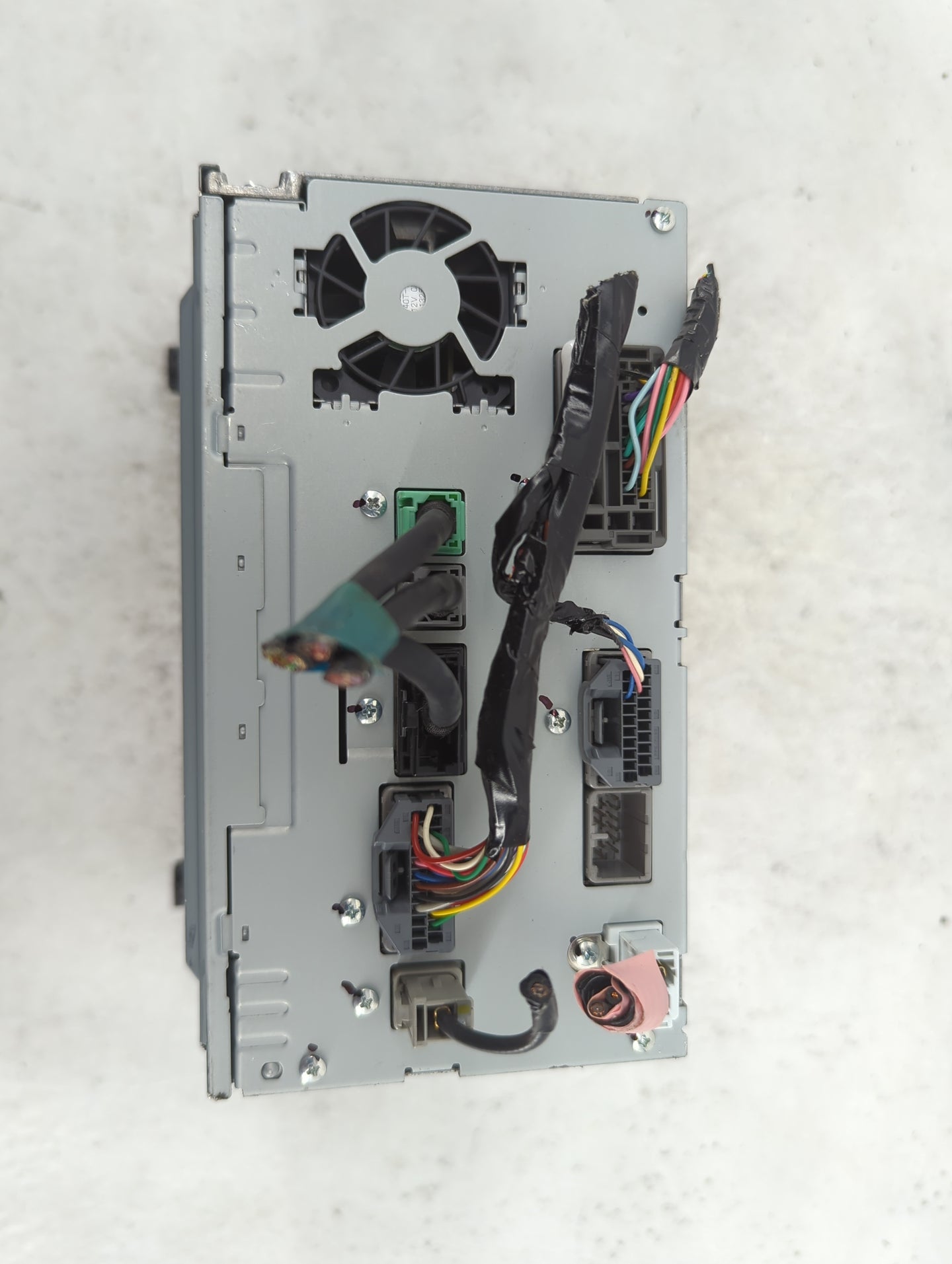 2018 Honda Hr-V Radio AM FM Cd Player Receiver Replacement P/N:TCVH7738ZH03XUUS U035509 Fits OEM Used Auto Parts - Oemusedau