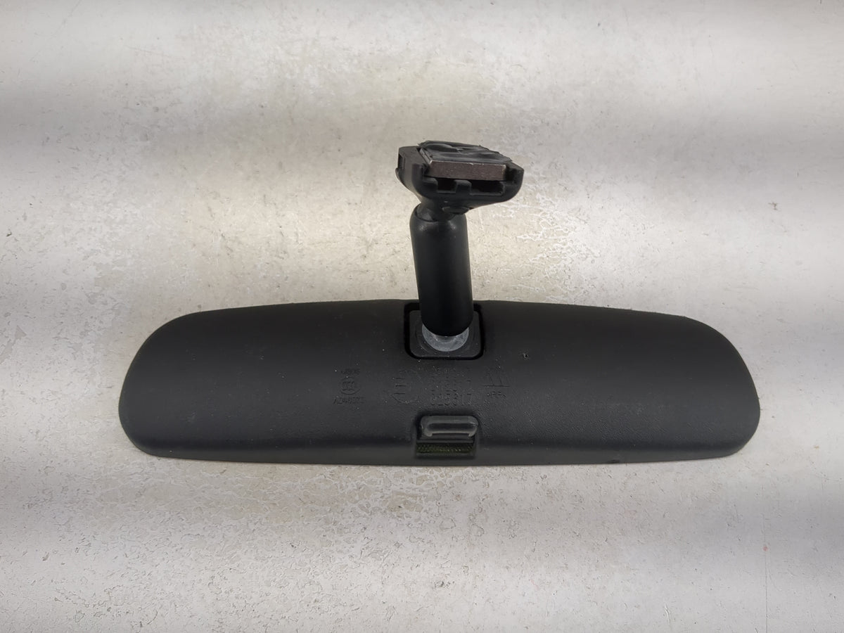 2016-2022 Honda Hr-V Interior Rear View Mirror Replacement OEM P/N:E11 045617 E11 015617 Fits OEM Used Auto Parts - Oemuseda