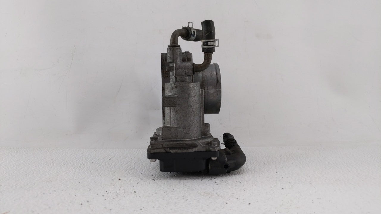 2016-2019 Honda Hr-V Throttle Body P/N:GMA3A GMF3B Fits Fits 2012 2013 2014 2015 2016 2017 2018 2019 OEM Used Auto Parts - O