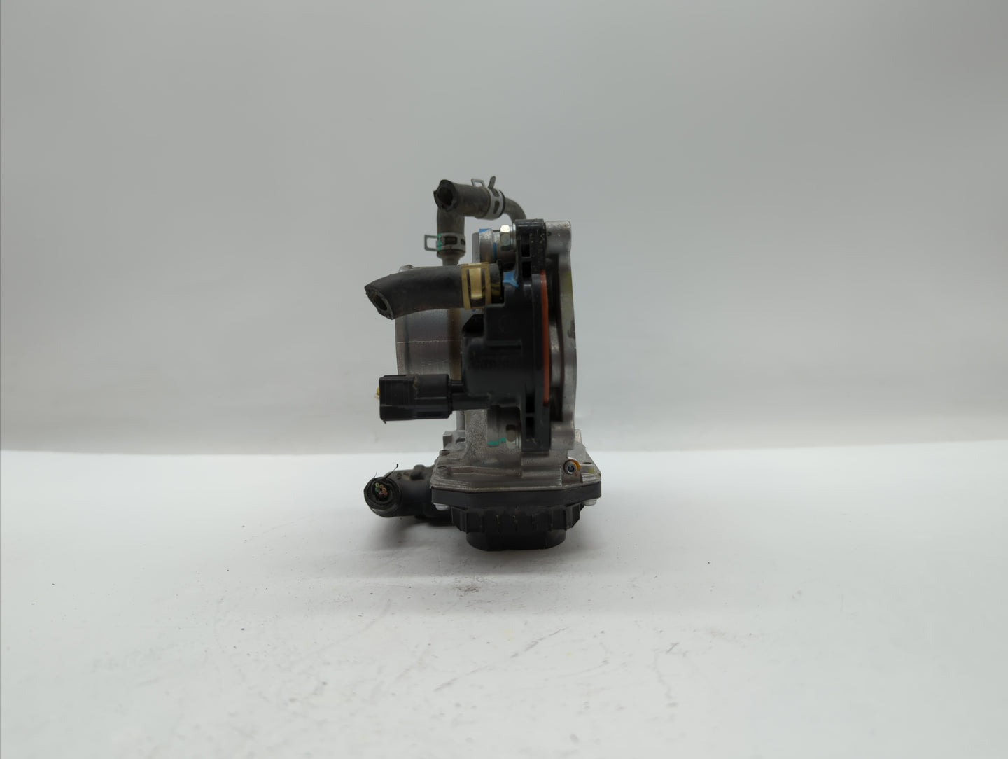 2016-2019 Honda Hr-V Throttle Body P/N:GMF3B Fits Fits 2012 2013 2014 2015 2016 2017 2018 2019 OEM Used Auto Parts - Oemused