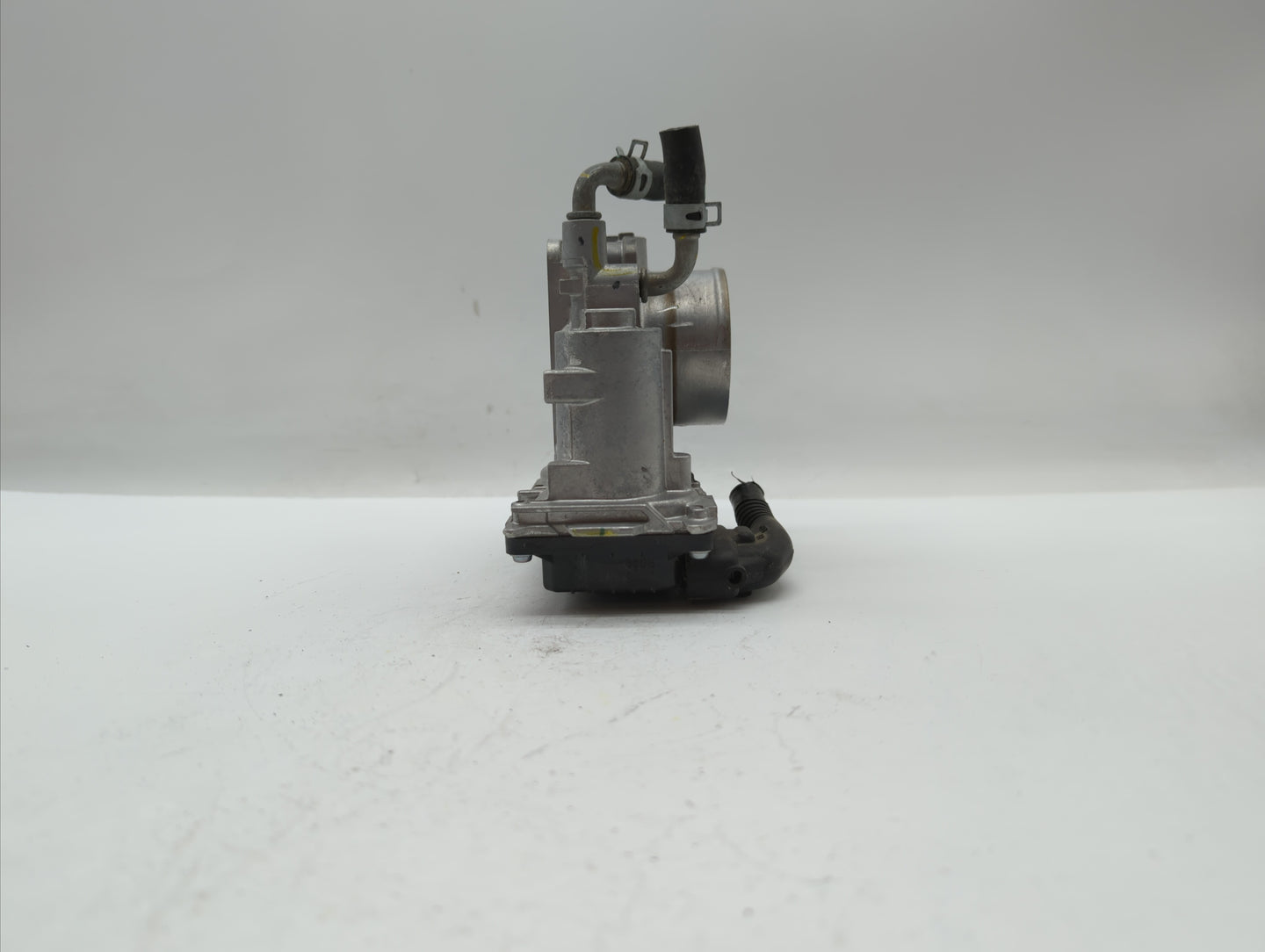 2016-2019 Honda Hr-V Throttle Body P/N:GMF3B Fits Fits 2012 2013 2014 2015 2016 2017 2018 2019 OEM Used Auto Parts - Oemused