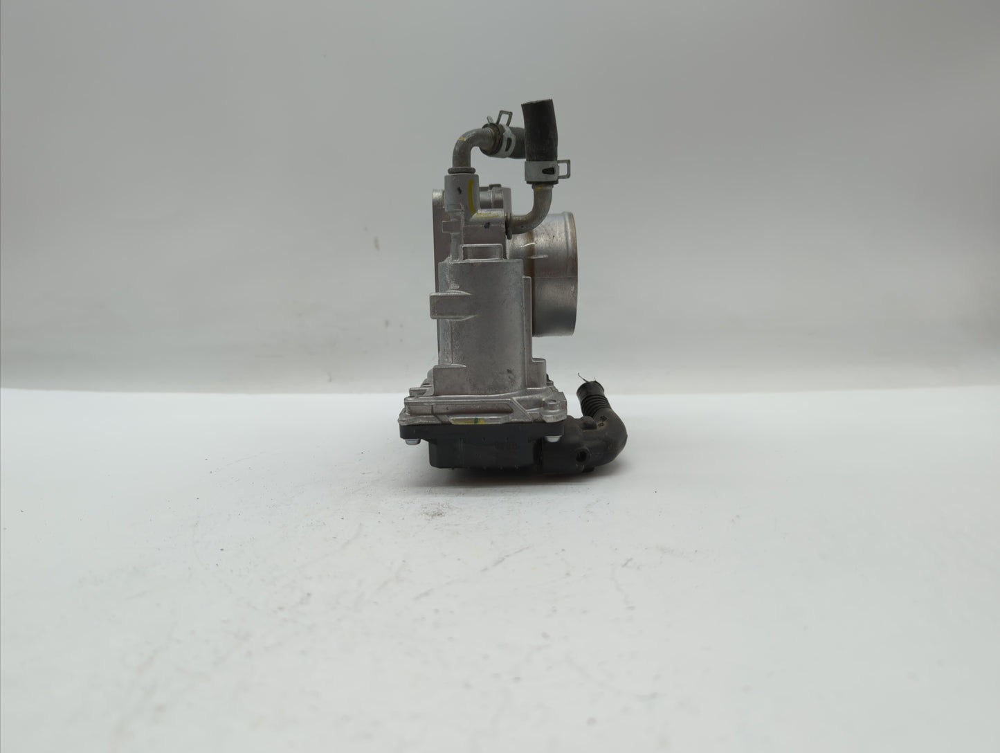 2016-2019 Honda Hr-V Throttle Body P/N:GMF3B Fits Fits 2012 2013 2014 2015 2016 2017 2018 2019 OEM Used Auto Parts - Oemused