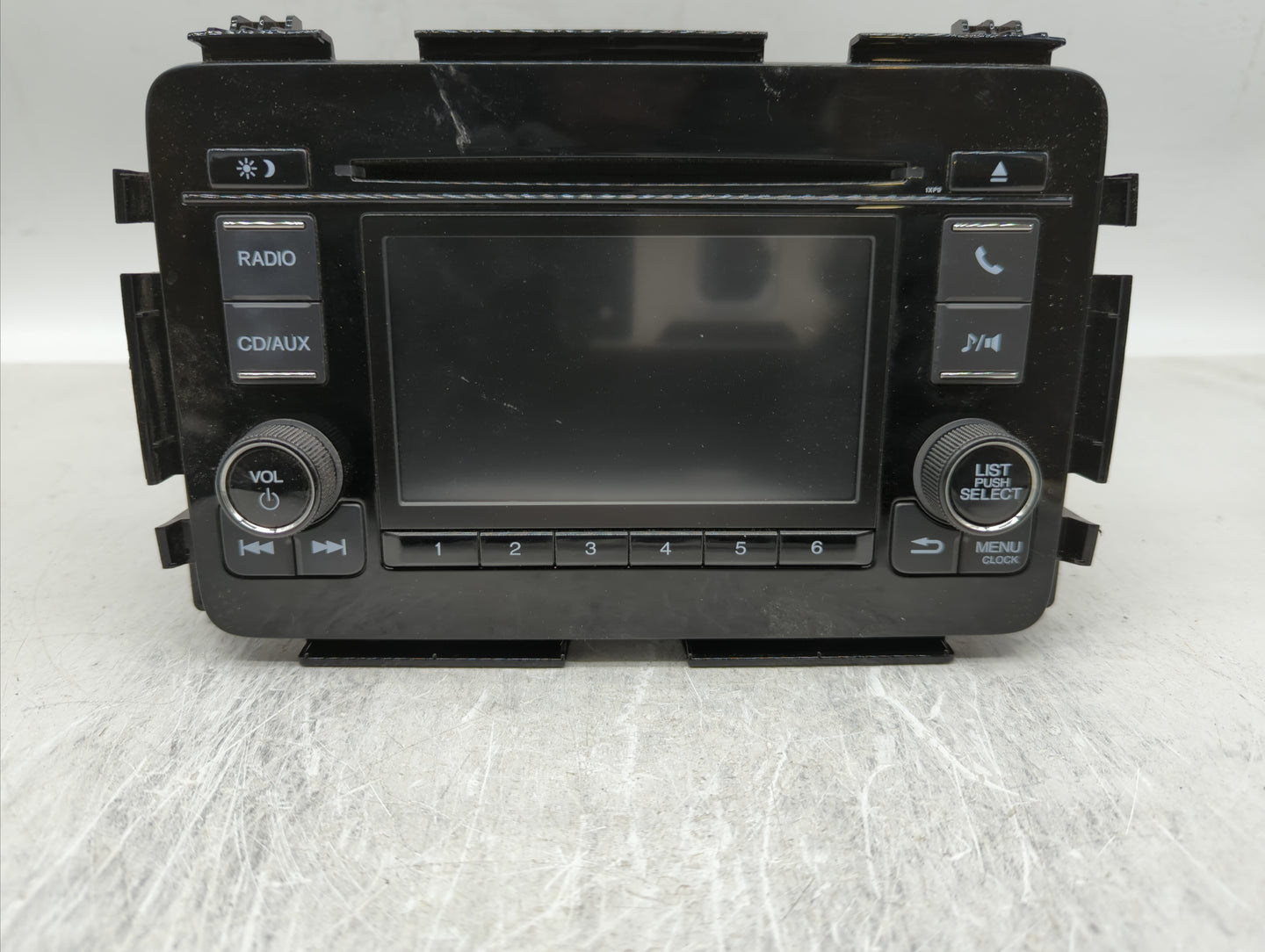 2016-2016 Honda Hr-v Am Fm Cd Player Radio Receiver - Oemusedautoparts1.com