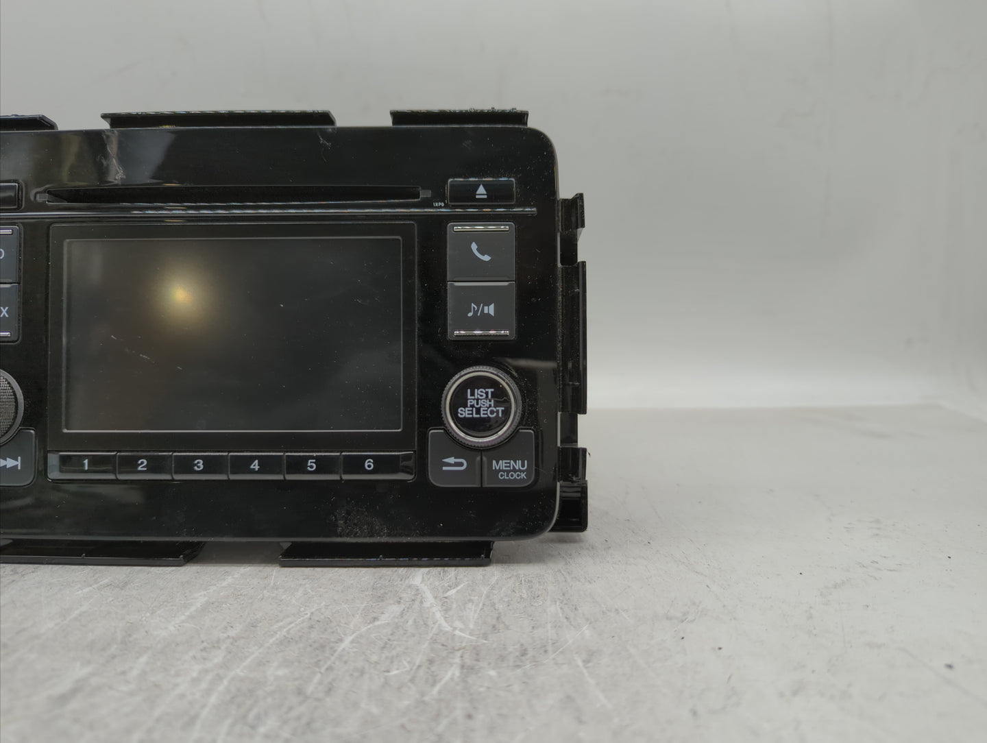 2016-2016 Honda Hr-v Am Fm Cd Player Radio Receiver - Oemusedautoparts1.com