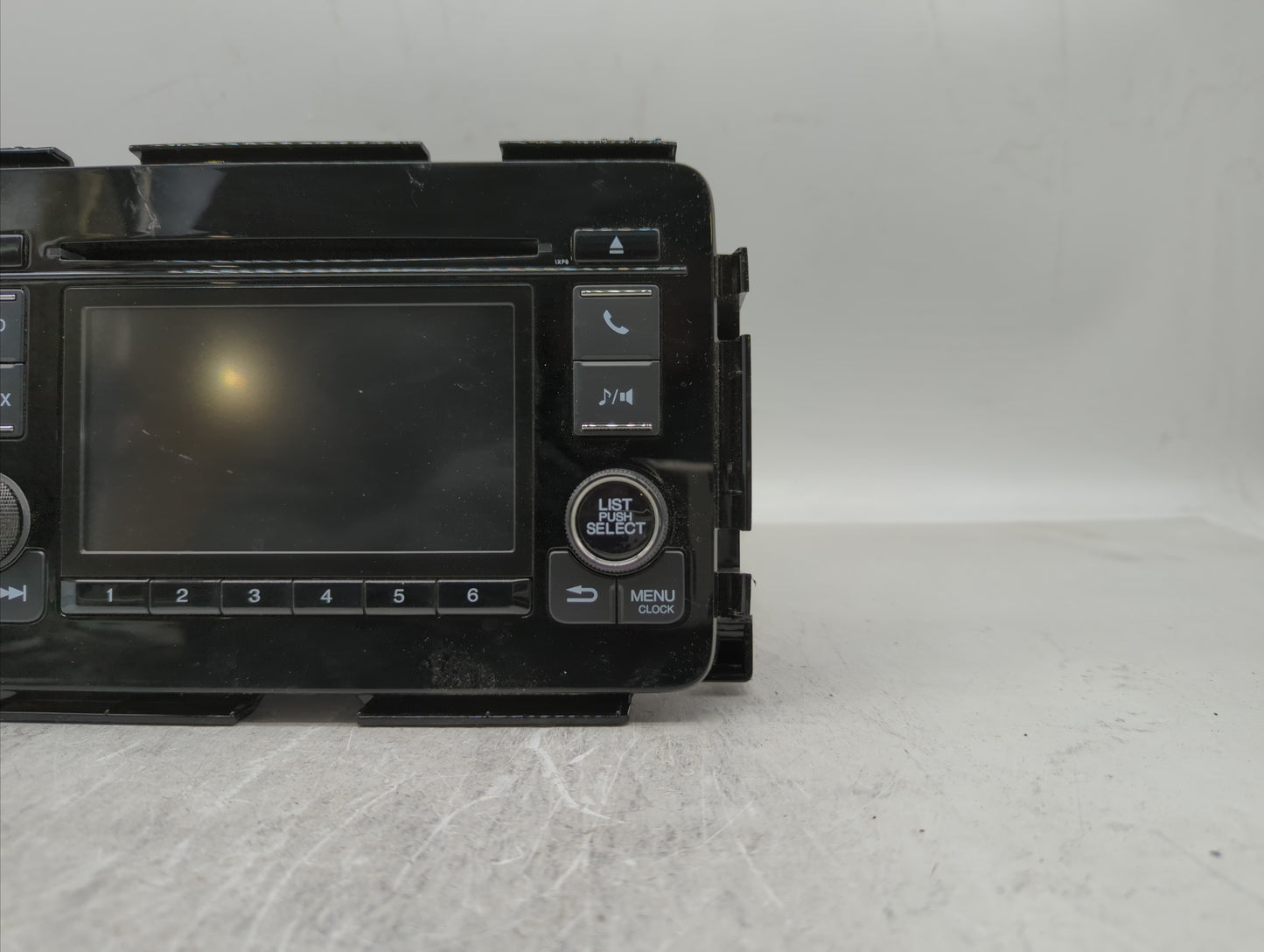 2016-2016 Honda Hr-v Am Fm Cd Player Radio Receiver - Oemusedautoparts1.com