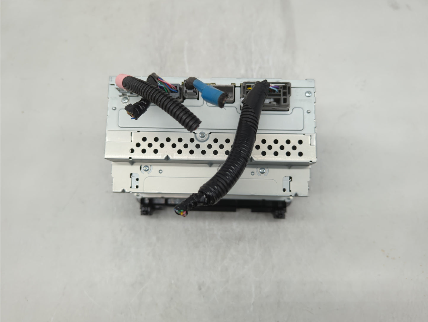 2016-2016 Honda Hr-v Am Fm Cd Player Radio Receiver - Oemusedautoparts1.com