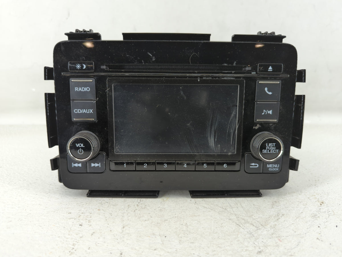 2018-2018 Honda Hr-v Am Fm Cd Player Radio Receiver 548962 - Oemusedautoparts1.com