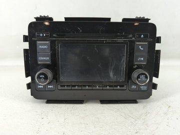 2018-2018 Honda Hr-v Am Fm Cd Player Radio Receiver 548962 - Oemusedautoparts1.com