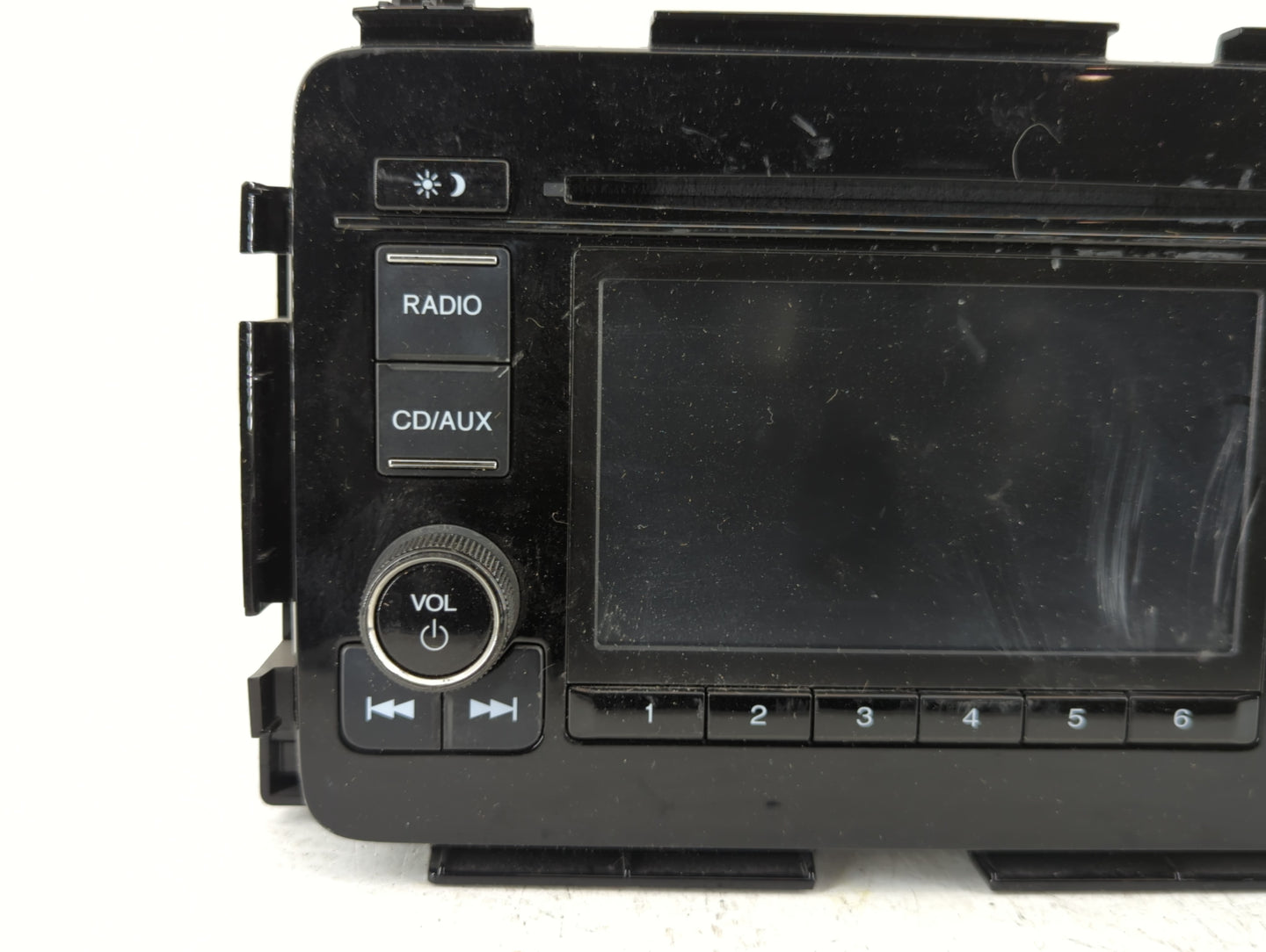 2018-2018 Honda Hr-v Am Fm Cd Player Radio Receiver - Oemusedautoparts1.com