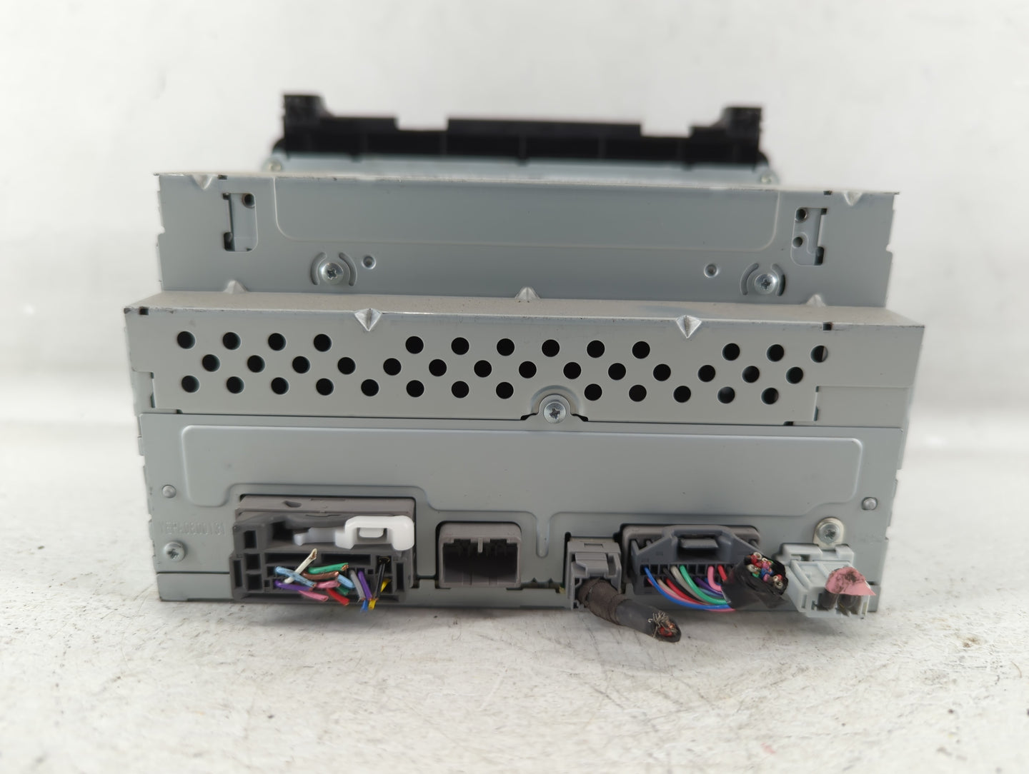 2018-2018 Honda Hr-v Am Fm Cd Player Radio Receiver - Oemusedautoparts1.com