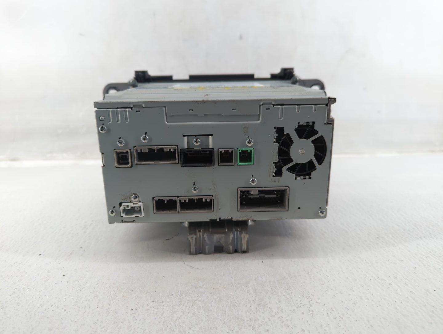2018-2018 Honda Hr-v Am Fm Cd Player Radio Receiver - Oemusedautoparts1.com
