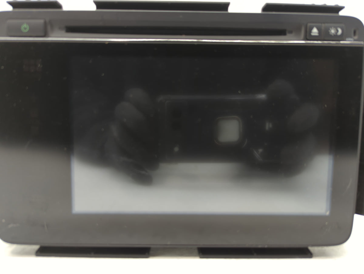 2018 Honda Hr-V Radio AM FM Cd Player Receiver Replacement P/N:39100-T7W-A410-M1 Fits OEM Used Auto Parts - Oemusedautoparts