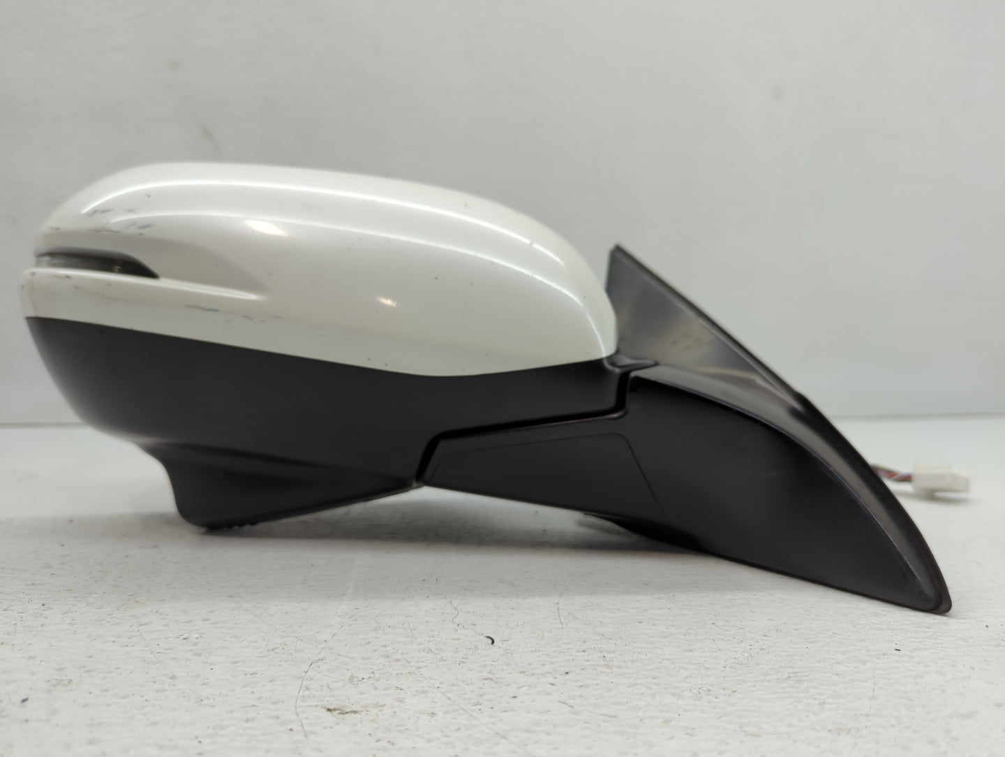 2018 Honda Hr-V Side Mirror Replacement Driver Left View Door Mirror P/N:A53400NH788P0761 Fits OEM Used Auto Parts - Oemused