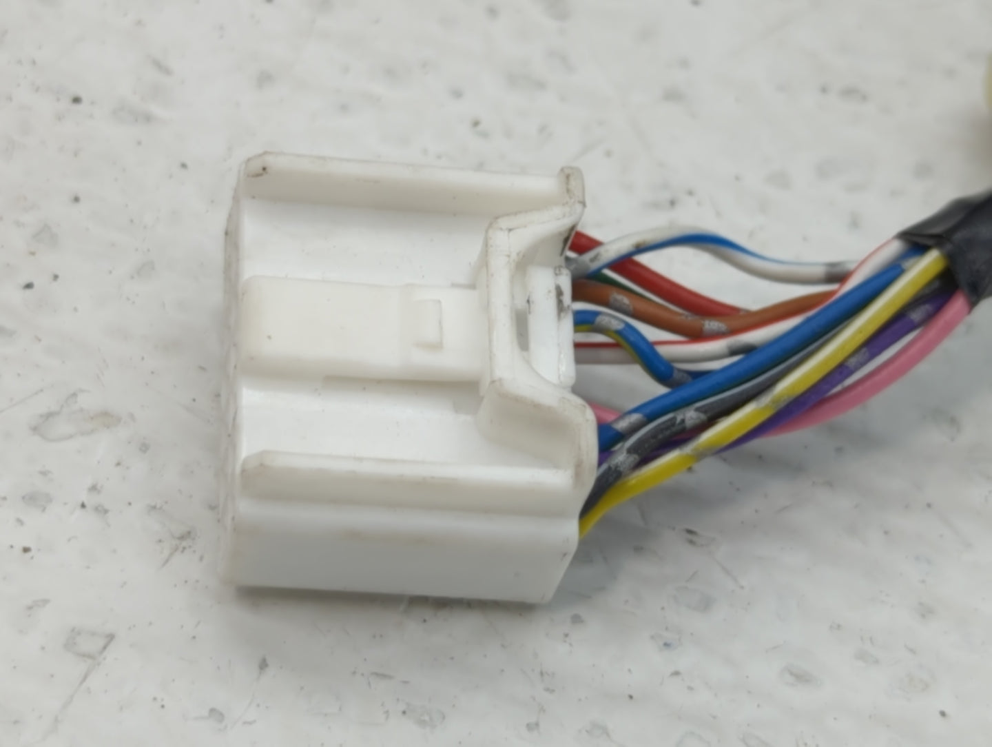 2018 Honda Hr-V Side Mirror Replacement Driver Left View Door Mirror P/N:A53400NH788P0761 Fits OEM Used Auto Parts - Oemused