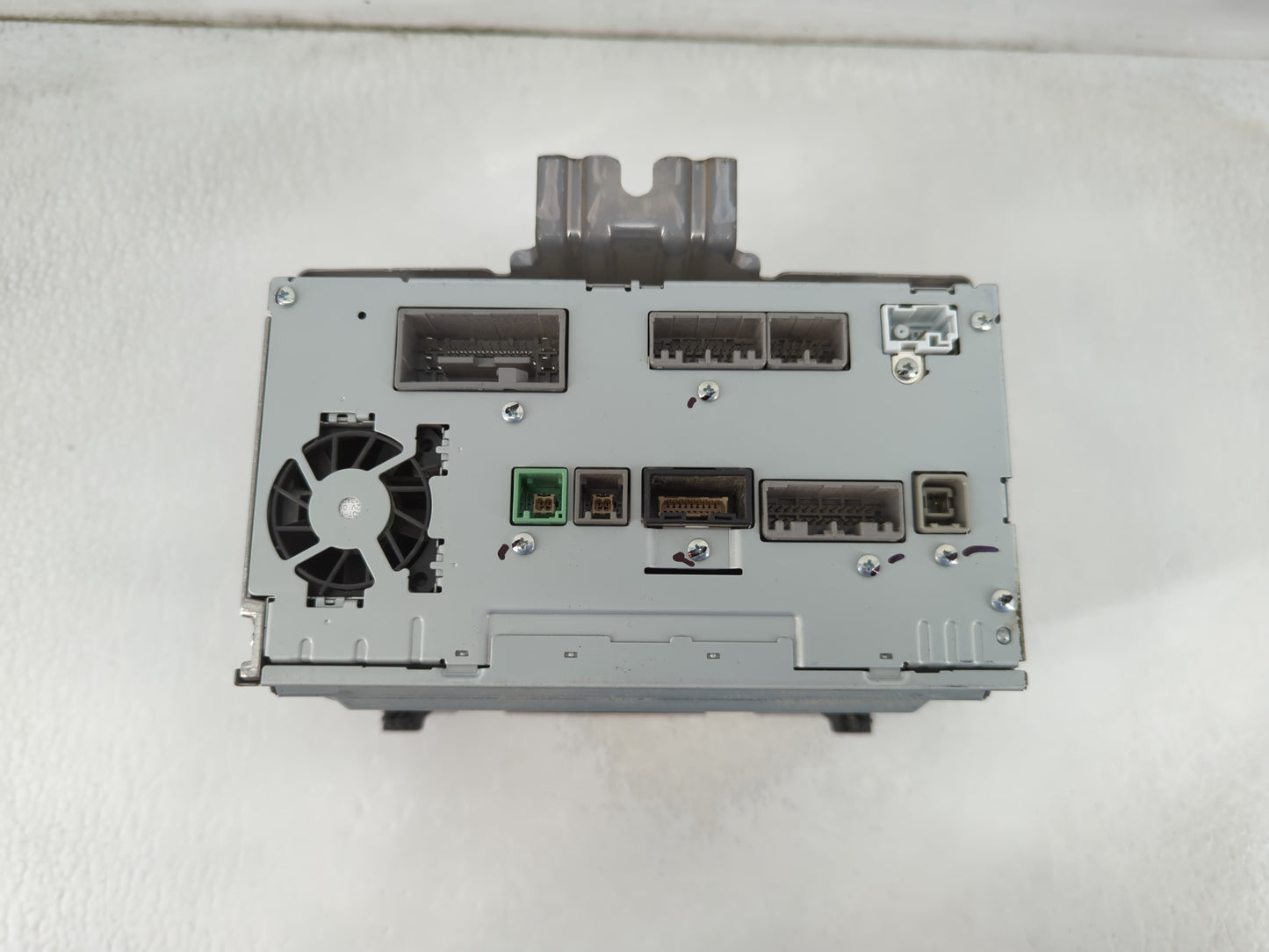 2018 Honda Hr-V Radio AM FM Cd Player Receiver Replacement P/N:39100-T7W-A320-M1 Fits OEM Used Auto Parts - Oemusedautoparts