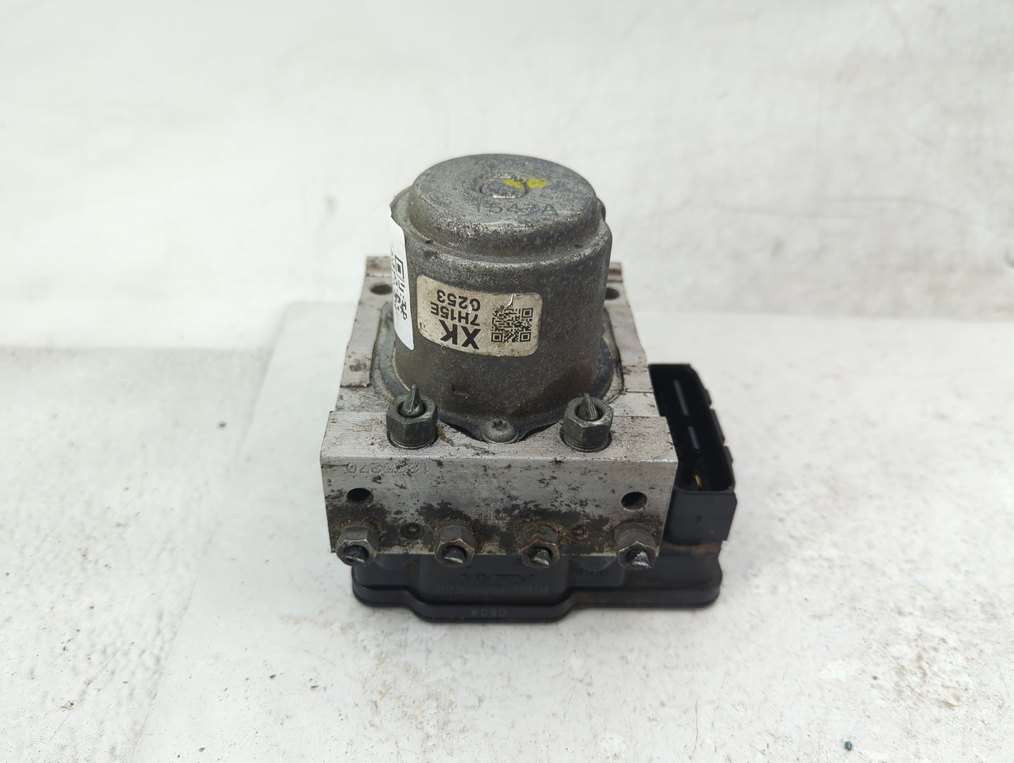 2018 Honda Hrv ABS Pump Control Module Replacement P/N:7H15E-0253 7SB1M Fits Fits 2016 2017 OEM Used Auto Parts - Oemusedaut