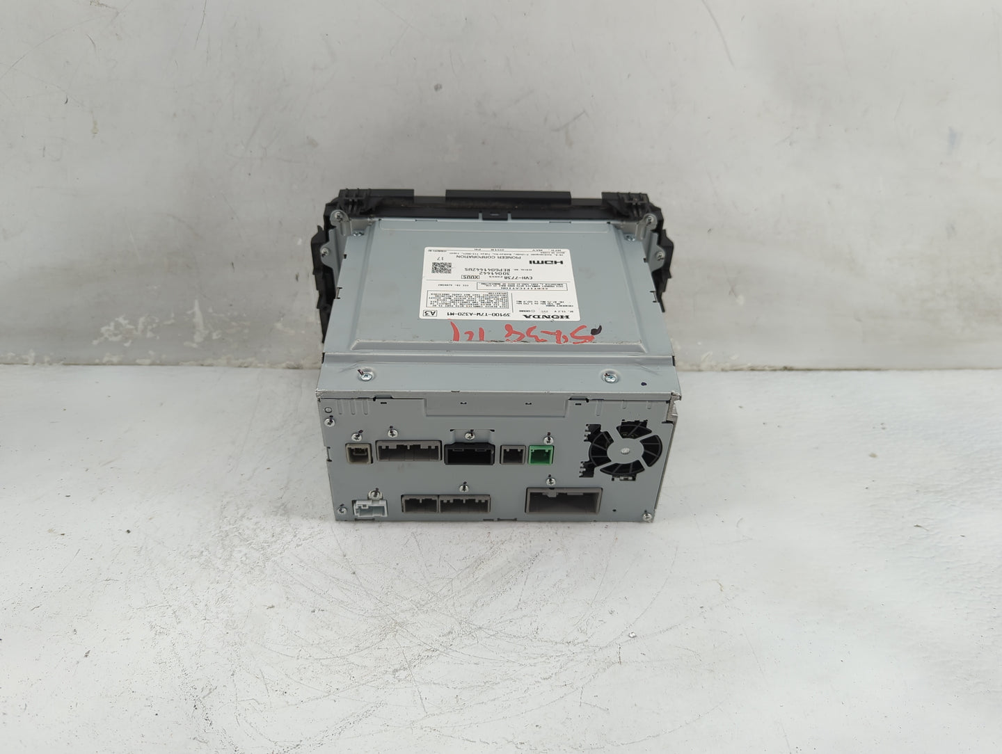 2018 Honda Hrv Radio AM FM Cd Player Receiver Replacement P/N:39100-T7W-A320-M1 CVH-7738, AJDK082 Fits OEM Used Auto Parts -