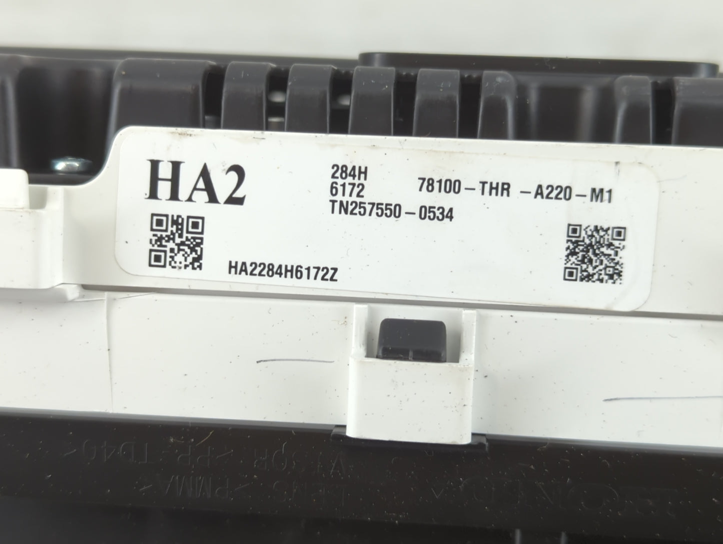 2018 Honda Odyssey Instrument Cluster Speedometer Gauges P/N:78100-THR-A230-M1 Fits OEM Used Auto Parts - Oemusedautoparts1.