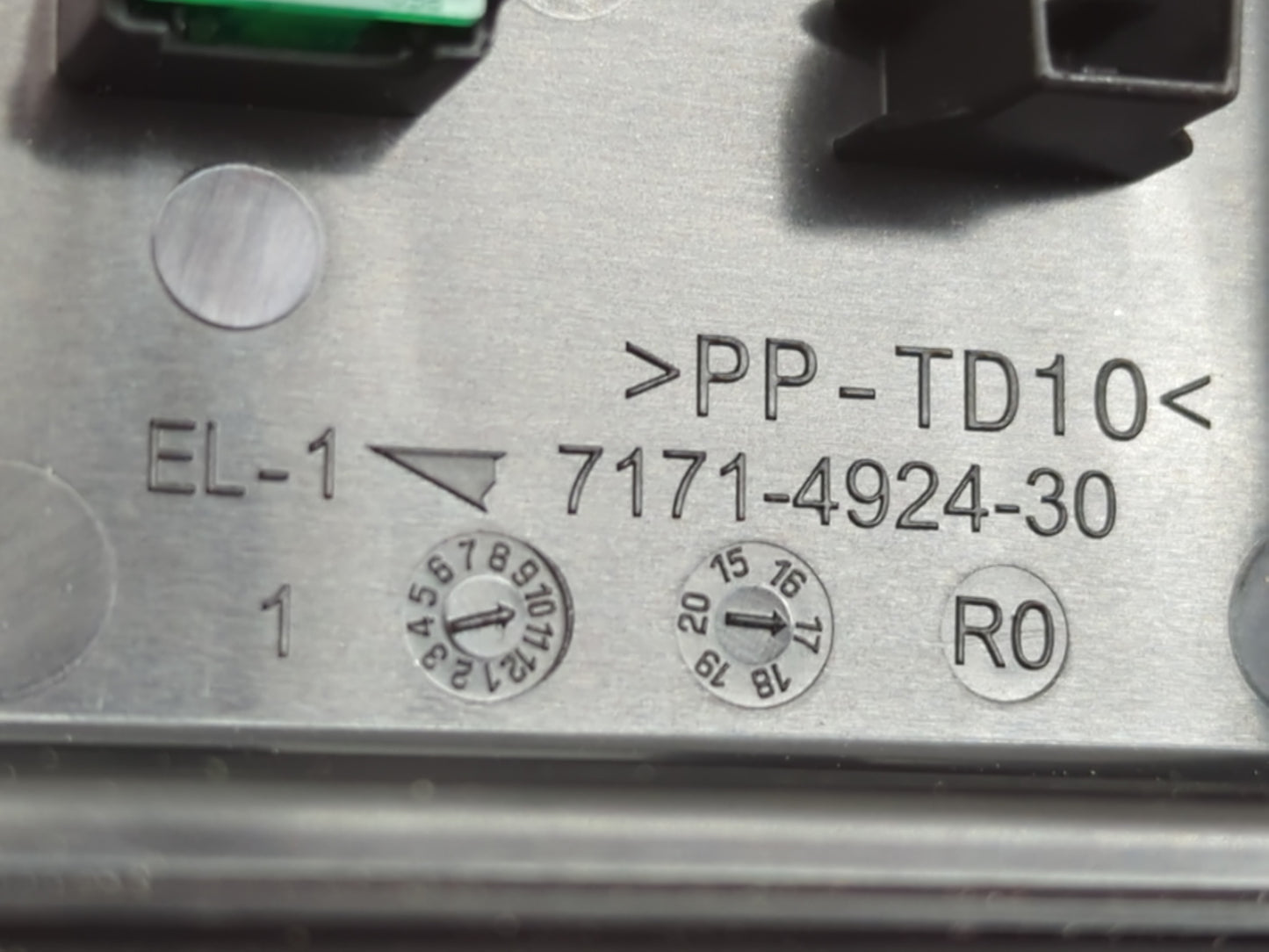 2018 Honda Odyssey Fusebox Fuse Box Panel Relay Module P/N:7171-4924-30 Fits OEM Used Auto Parts - Oemusedautoparts1.com