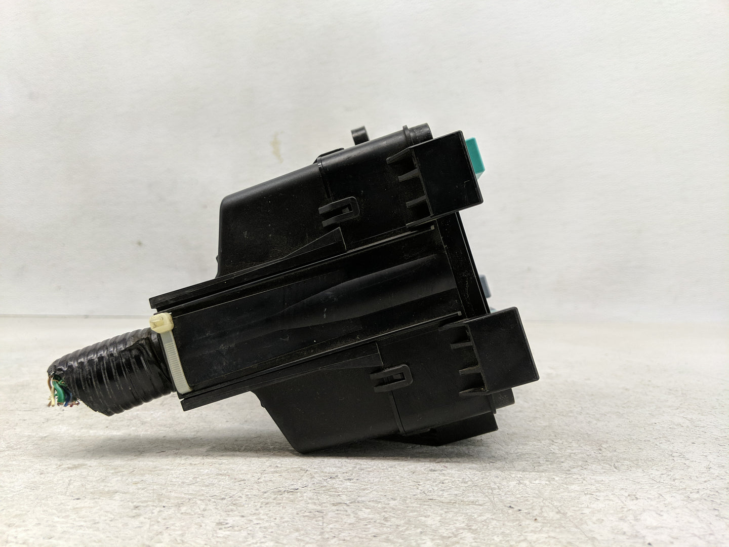2018 Honda Odyssey Fusebox Fuse Box Panel Relay Module Fits OEM Used Auto Parts - Oemusedautoparts1.com