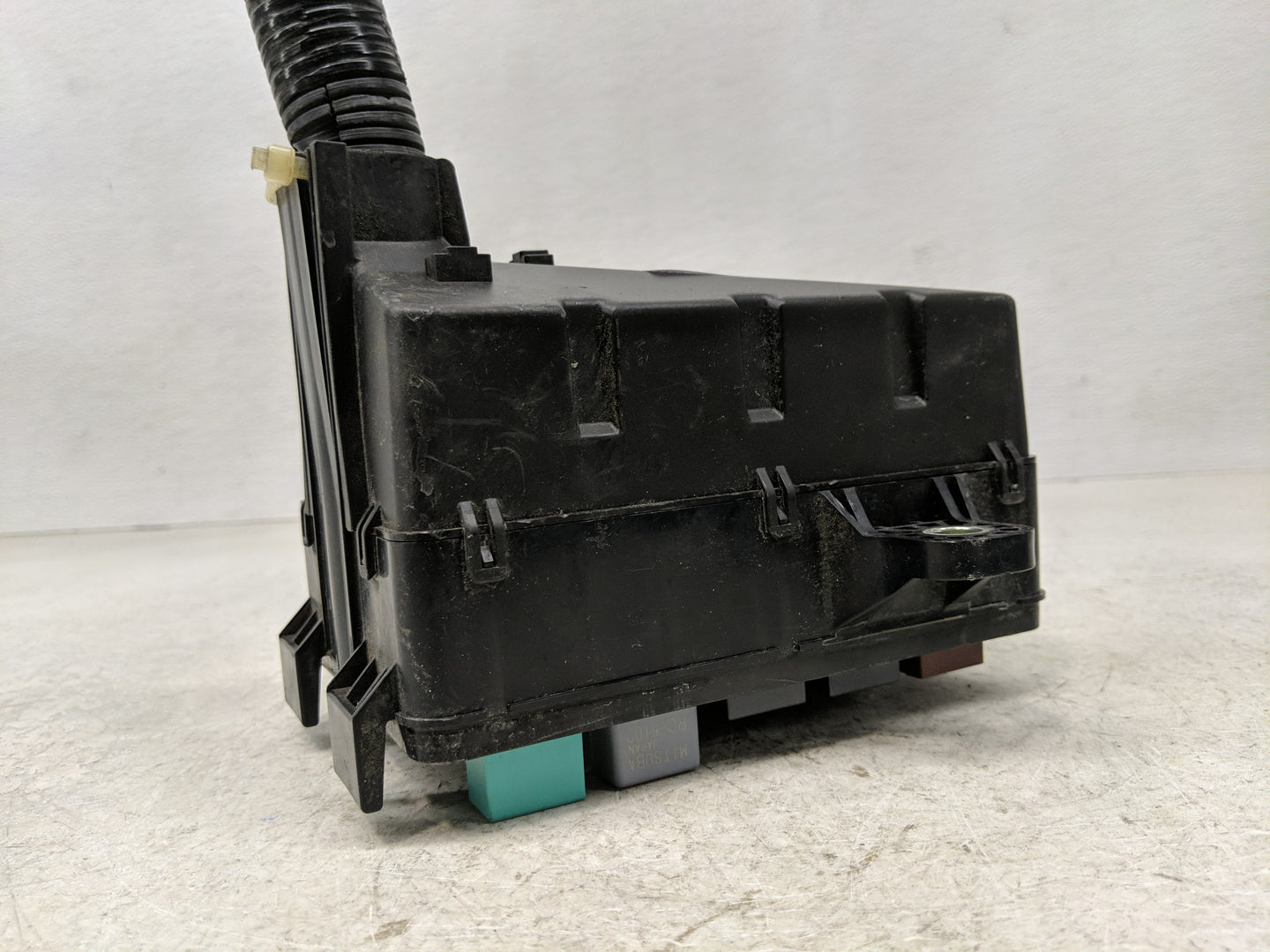 2018 Honda Odyssey Fusebox Fuse Box Panel Relay Module Fits OEM Used Auto Parts - Oemusedautoparts1.com