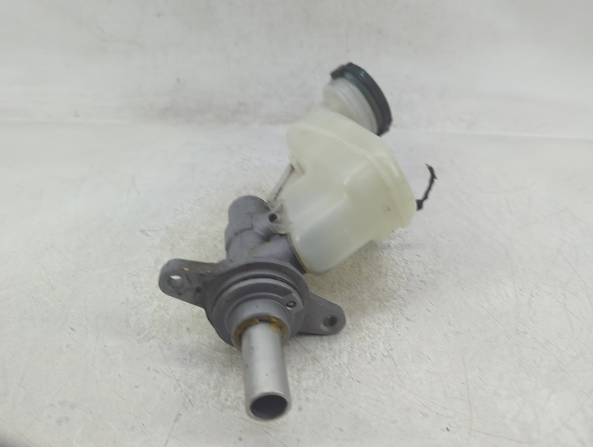 2018 Honda Odyssey Brake Master Cylinder - Oemusedautoparts1.com