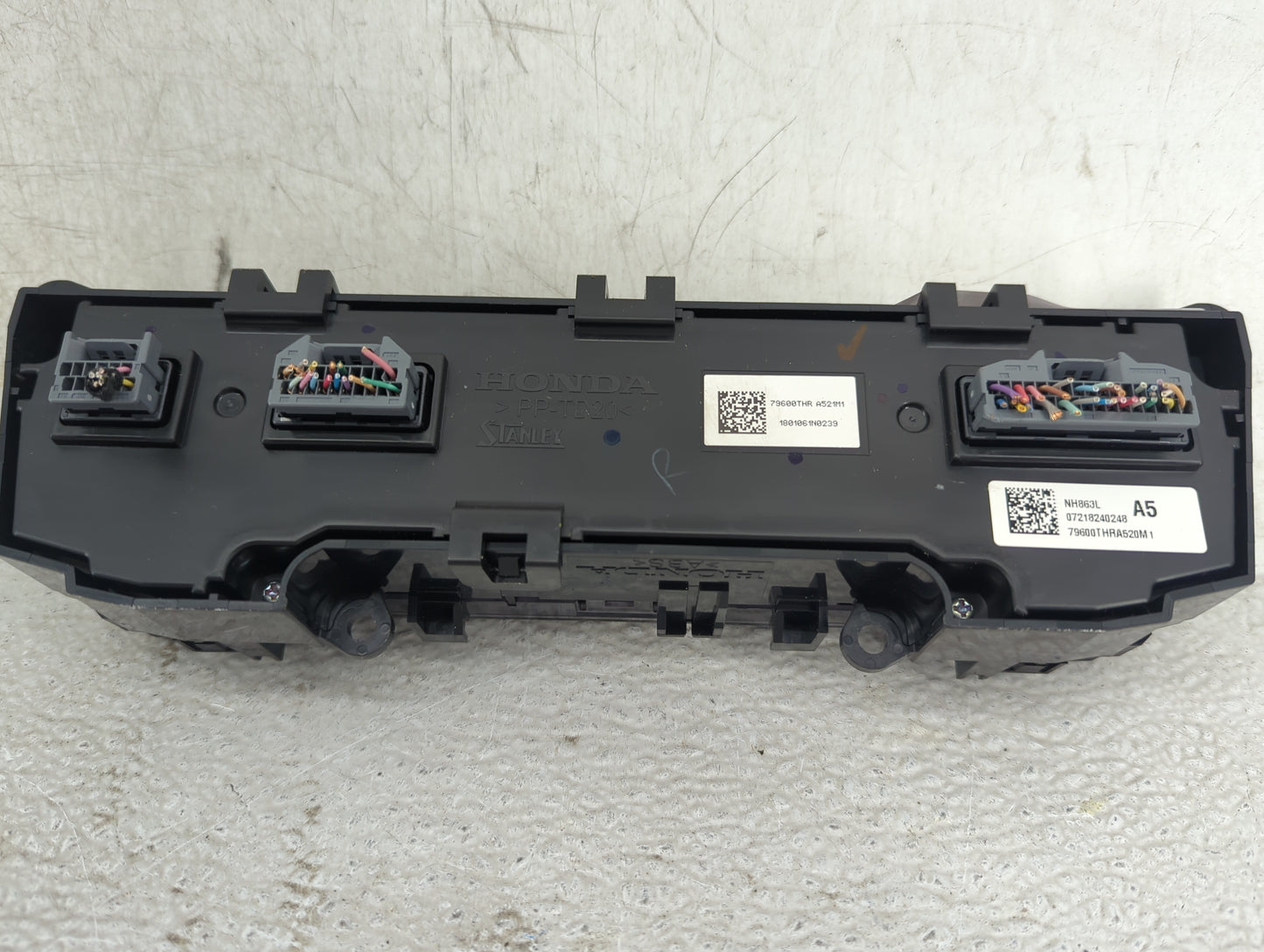 2018 Honda Odyssey Climate Control Module Temperature AC/Heater Replacement P/N:79600THRA529M1 79600THRA520M1 Fits OEM Used 