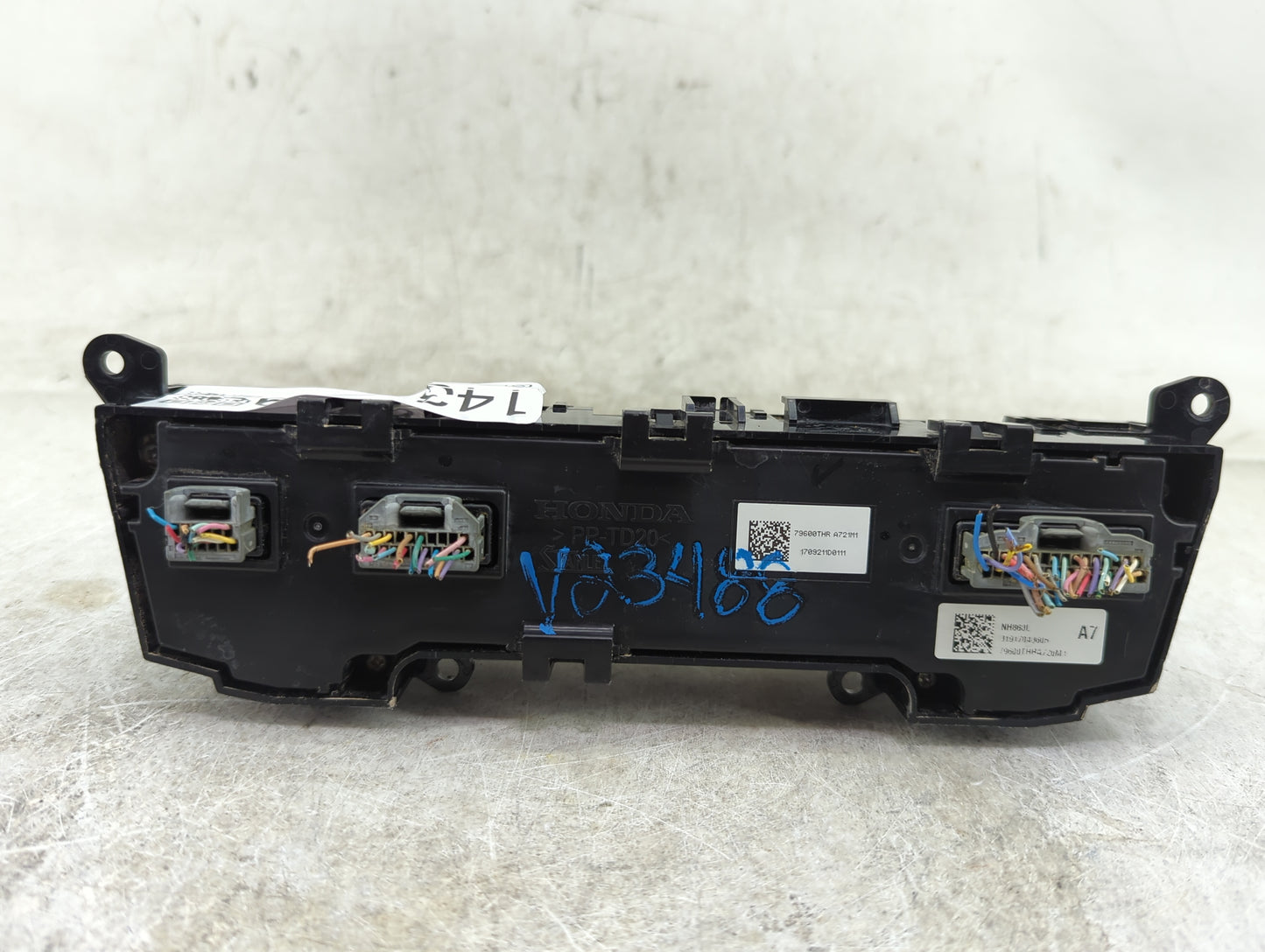 2018 Honda Odyssey Climate Control Module Temperature AC/Heater Replacement P/N:79600THRA721M1 79600THRA720M1 Fits OEM Used 