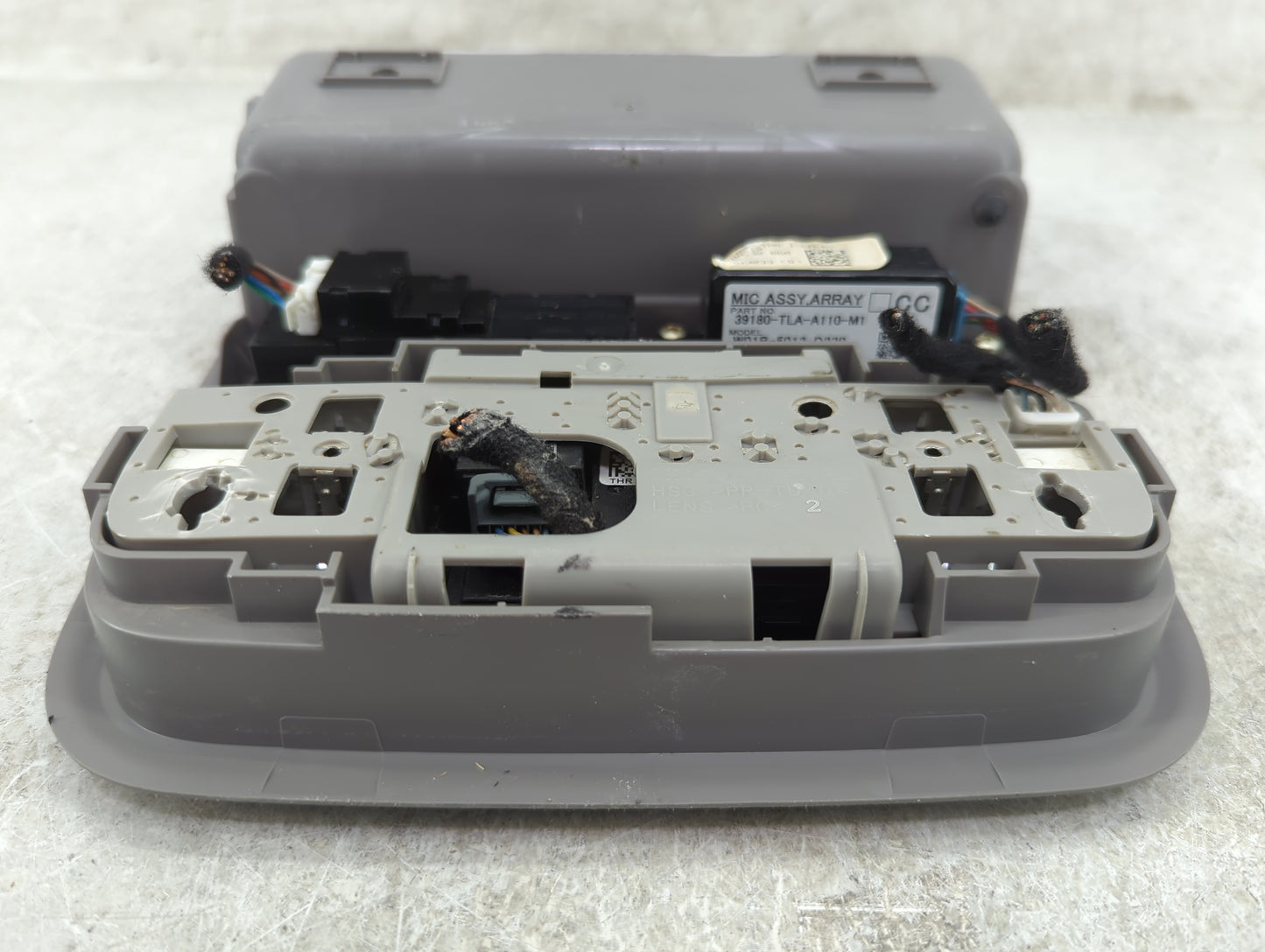 2018 Honda Odyssey Overhead Roof Console - Oemusedautoparts1.com