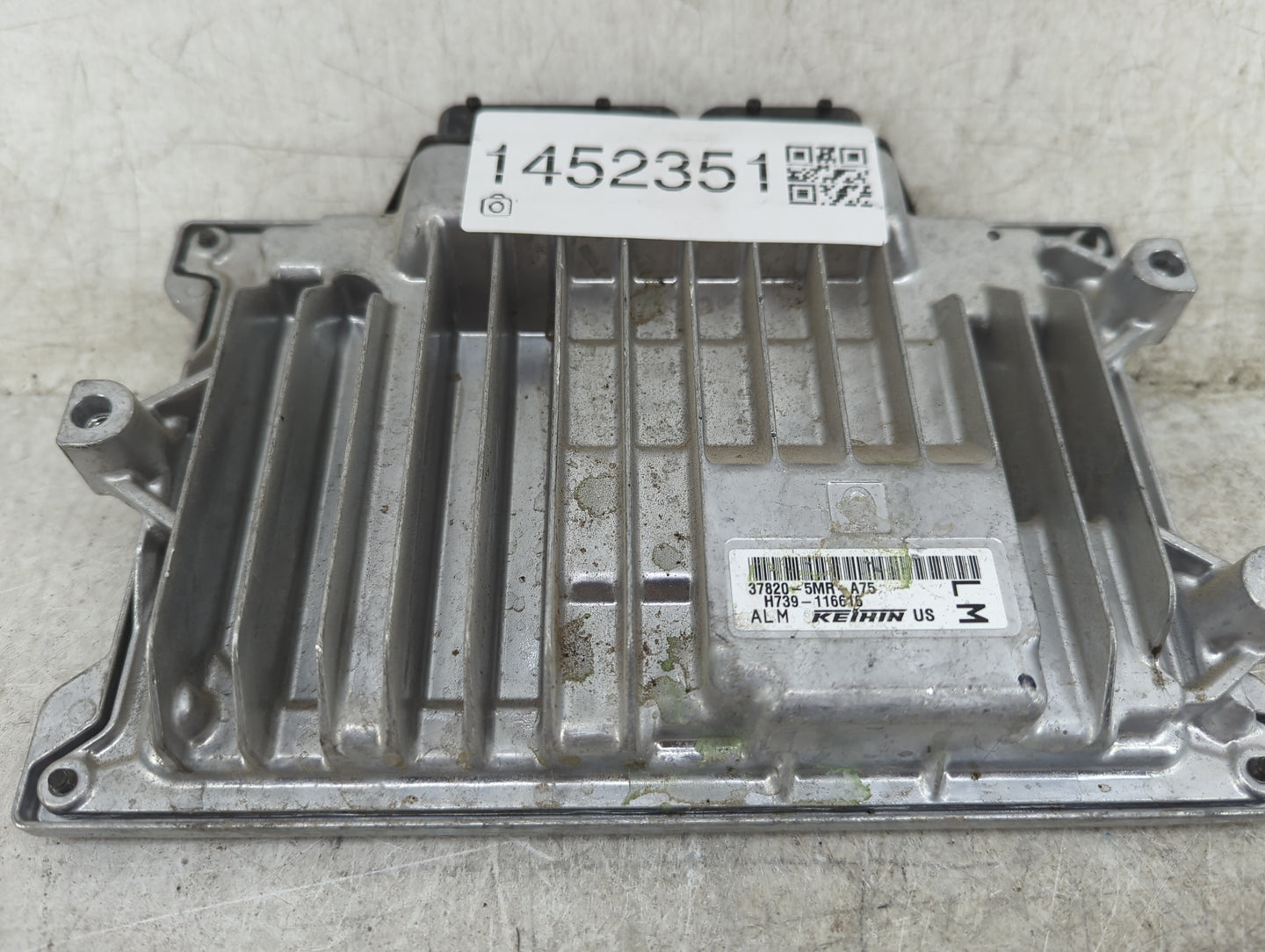 2018 Honda Odyssey PCM Engine Control Computer ECU ECM PCU OEM P/N:37820-5MR-A75 H739-116615 Fits OEM Used Auto Parts - Oemu