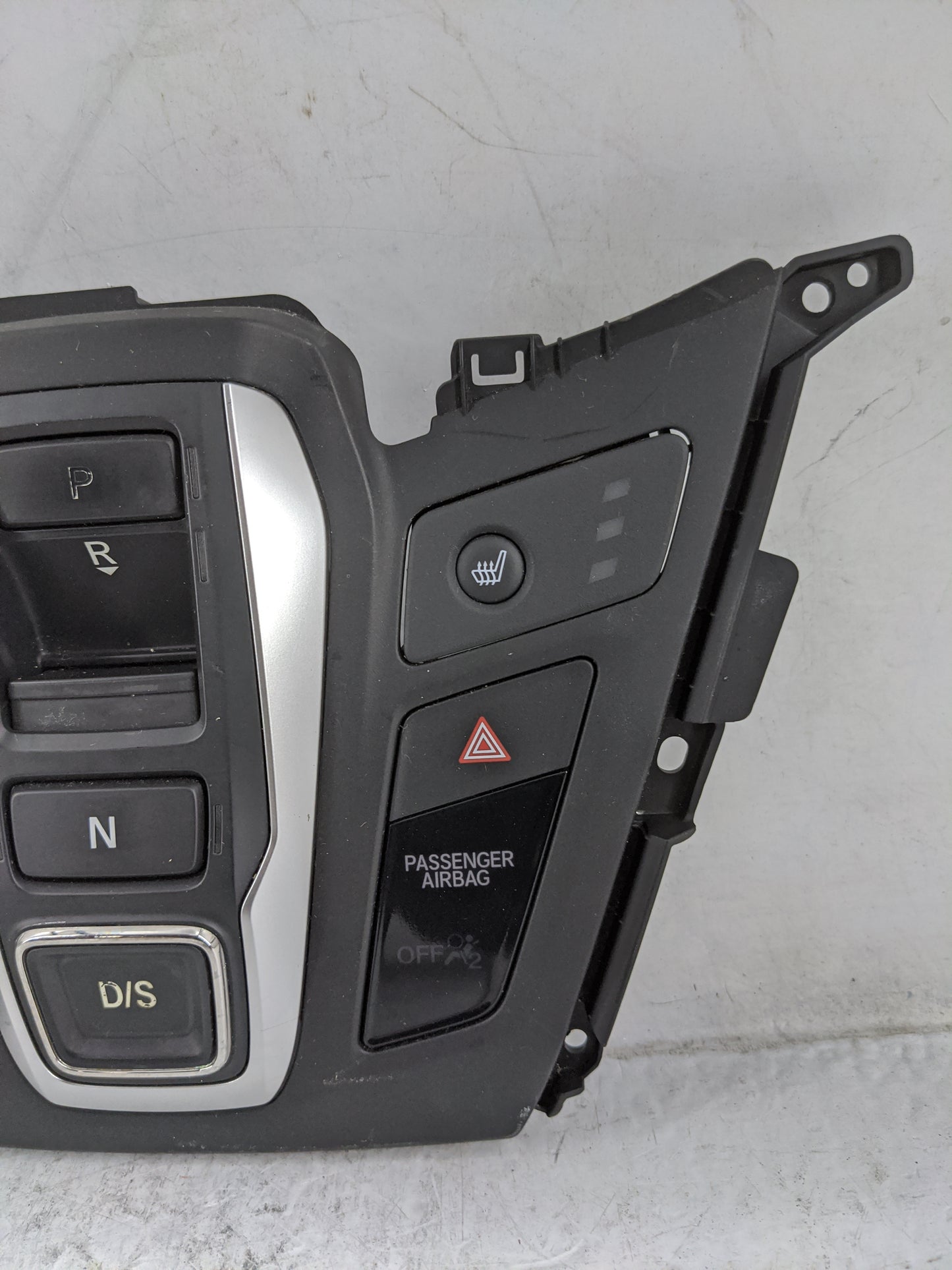 2018 Honda Odyssey Floor Console Assembly Shifter - Oemusedautoparts1.com