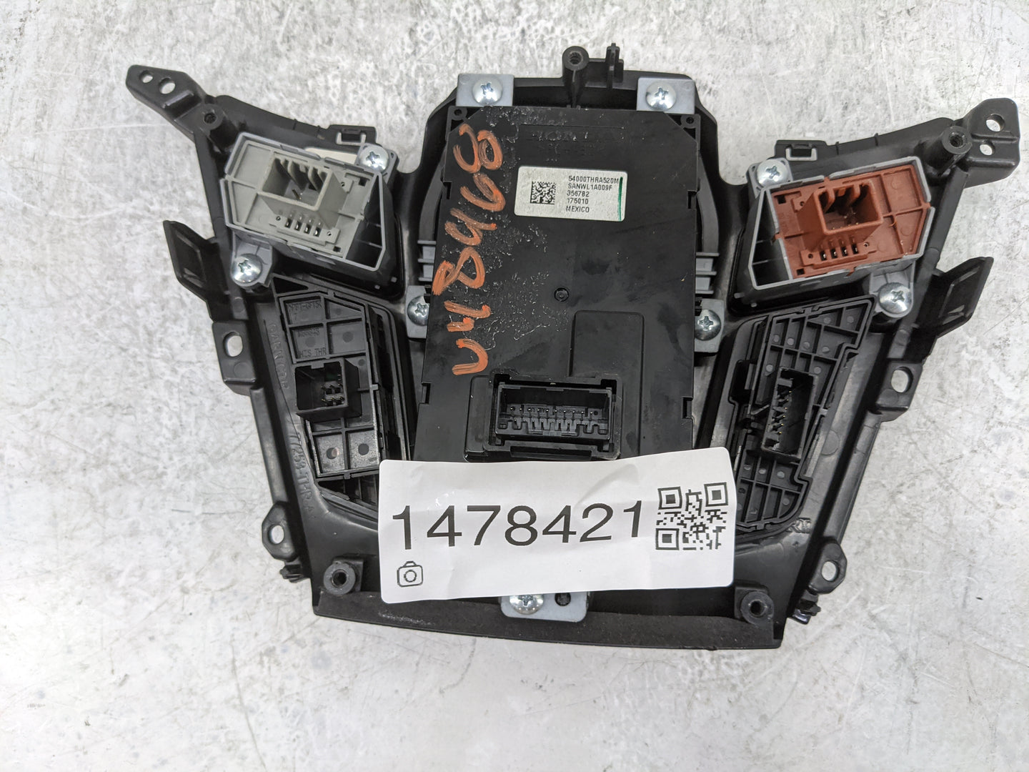 2018 Honda Odyssey Floor Console Assembly Shifter - Oemusedautoparts1.com