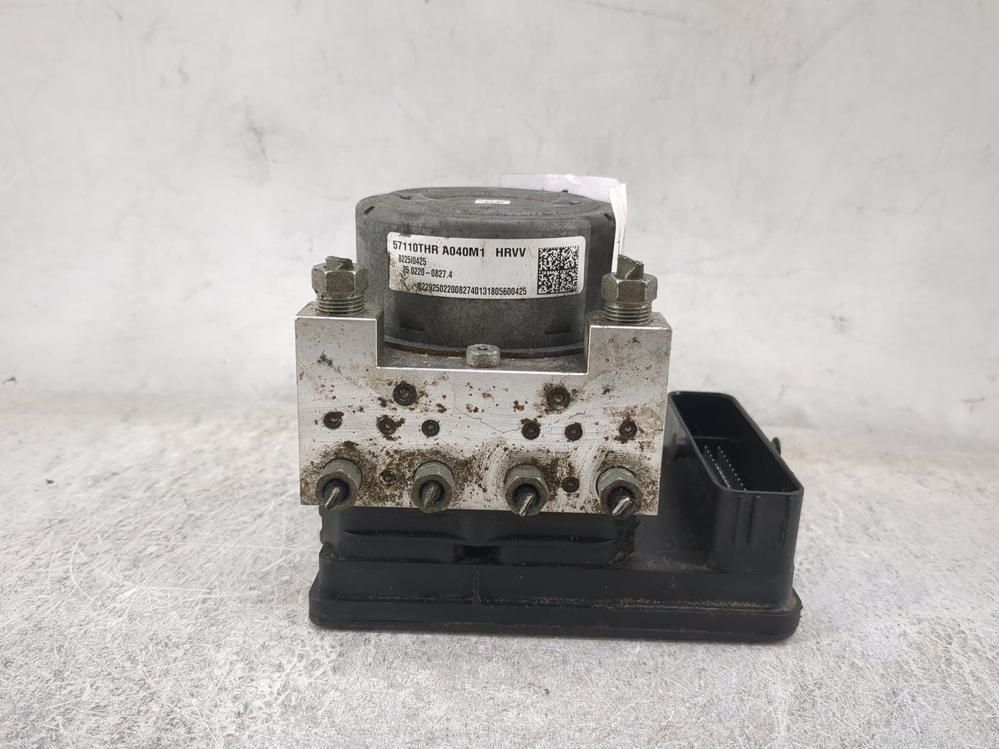 2018 Honda Odyssey ABS Pump Control Module Replacement P/N:57110THRA040M1 Fits OEM Used Auto Parts - Oemusedautoparts1.com