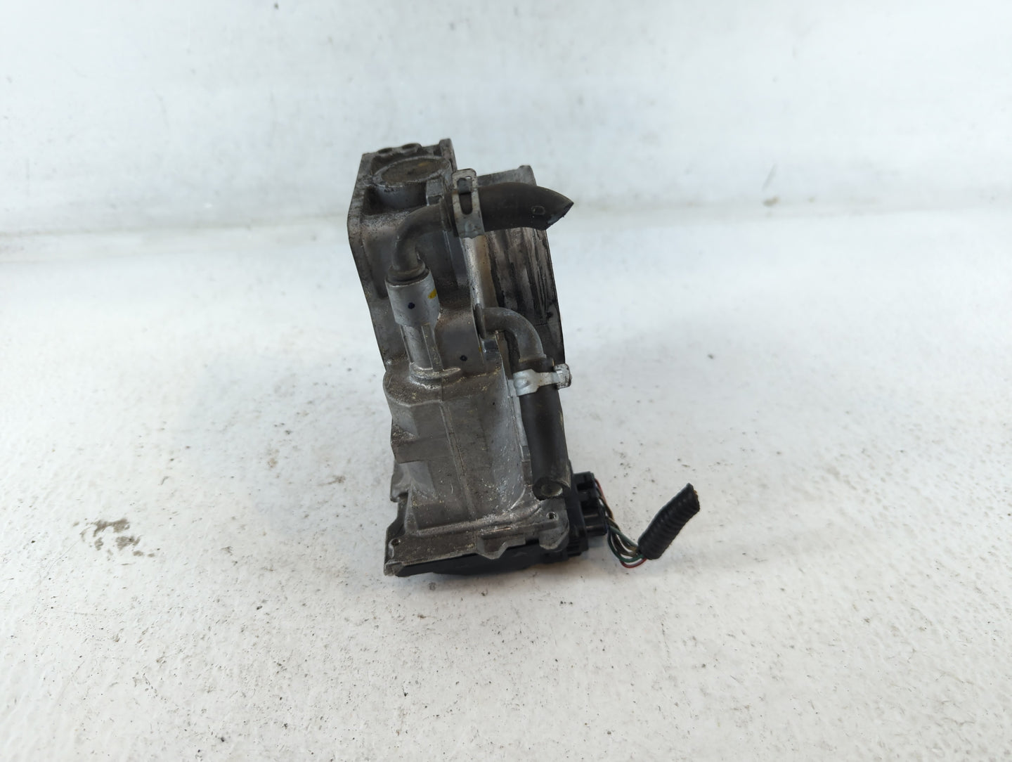 2018 Honda Odyssey Throttle Body P/N:M70410 0MF6C Fits Fits 2019 2020 2021 2022 OEM Used Auto Parts - Oemusedautoparts1.com