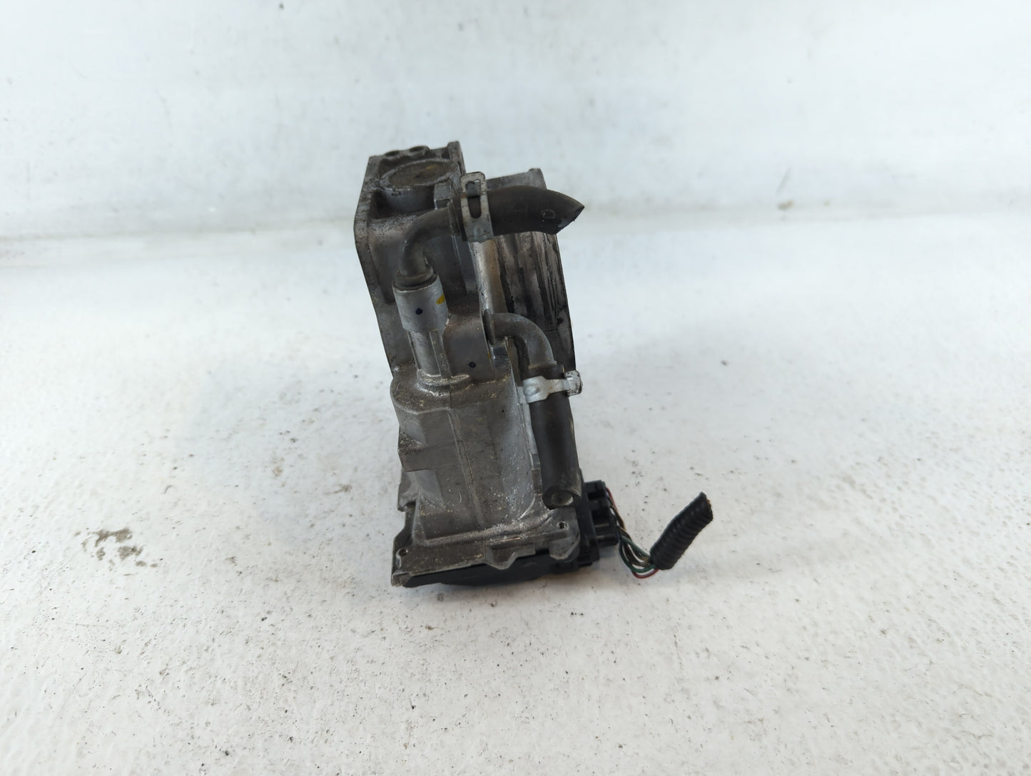 2018 Honda Odyssey Throttle Body P/N:M70410 0MF6C Fits Fits 2019 2020 2021 2022 OEM Used Auto Parts - Oemusedautoparts1.com