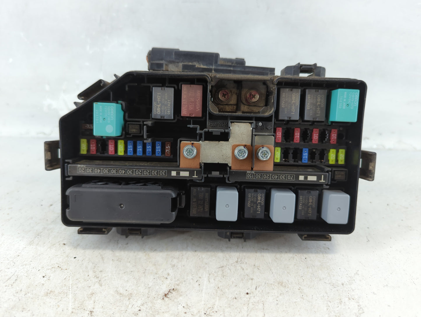 2016-2018 Honda Pilot Fusebox Fuse Box Panel Relay Module P/N:386420171012 Fits Fits 2016 2017 2018 OEM Used Auto Parts - Oe