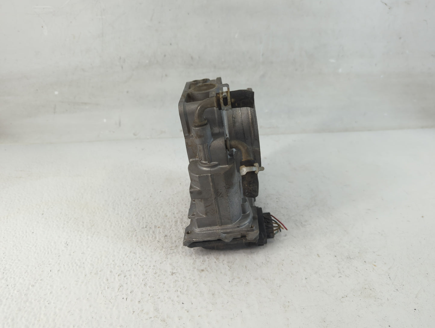 2016-2021 Honda Pilot Throttle Body P/N:U34297091931 Fits Fits 2016 2017 2018 2019 2020 2021 OEM Used Auto Parts - Oemusedau