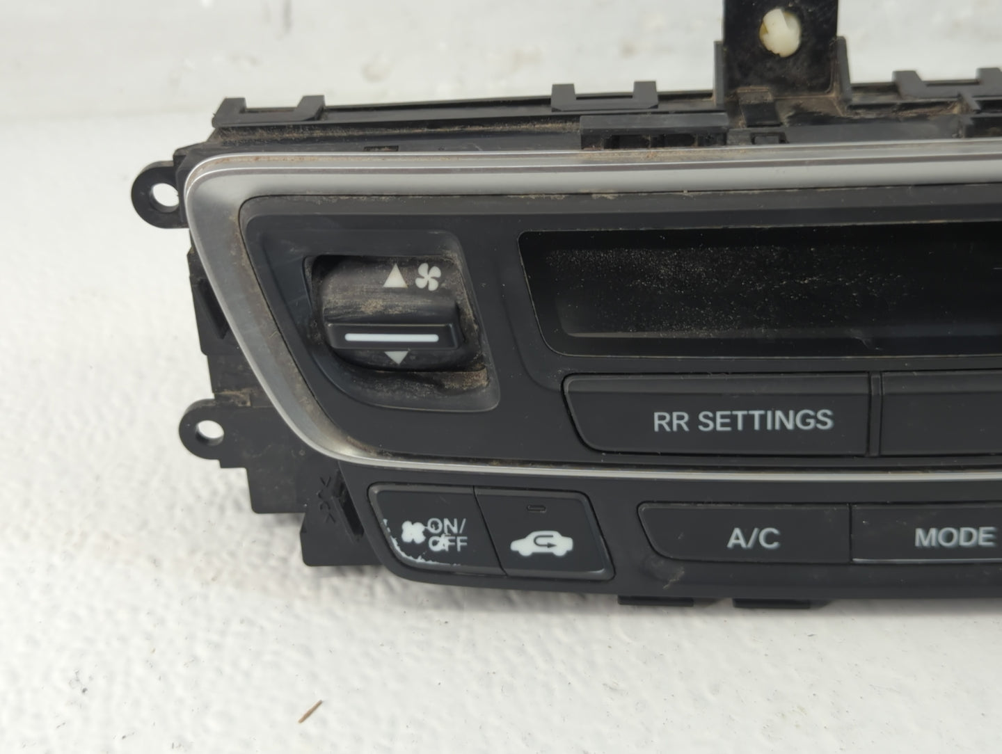 2016-2018 Honda Pilot Climate Control Module Temperature AC/Heater Replacement P/N:79600TG7A011M Fits Fits 2016 2017 2018 OE