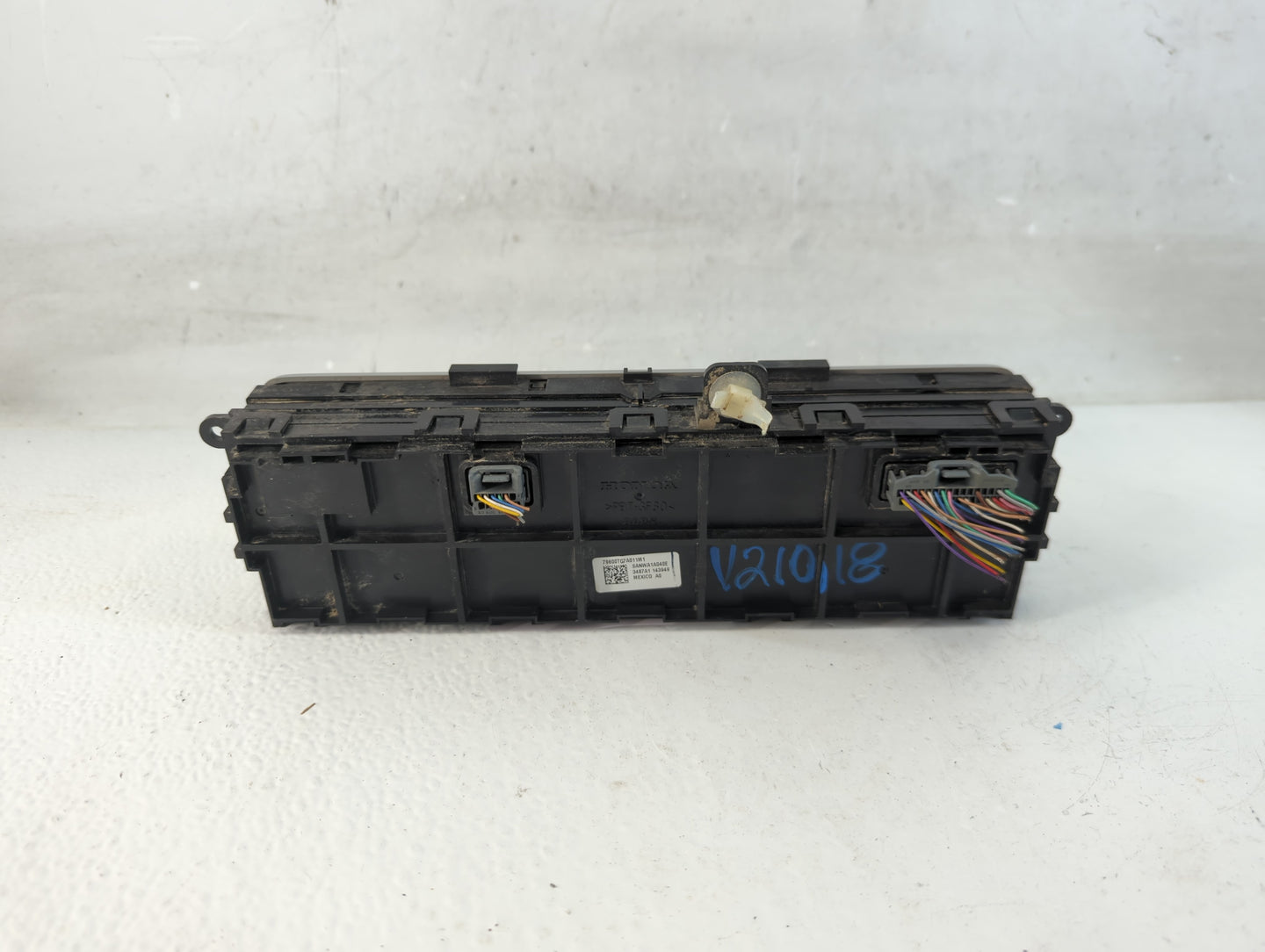 2016-2018 Honda Pilot Climate Control Module Temperature AC/Heater Replacement P/N:79600TG7A011M Fits Fits 2016 2017 2018 OE