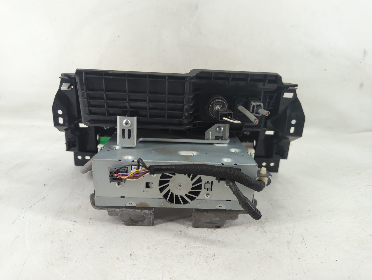 2016-2019 Honda Pilot Radio AM FM Cd Player Receiver Replacement P/N:39110-TG7-A71-M1 Fits Fits 2016 2017 2018 2019 OEM Used
