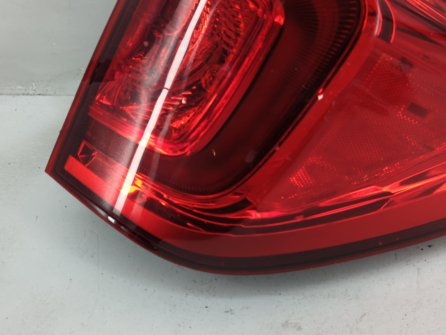 2016-2018 Honda Pilot Tail Light Assembly Passenger Right OEM P/N:949442-12 11-6829-00-1N Fits Fits 2016 2017 2018 OEM Used 