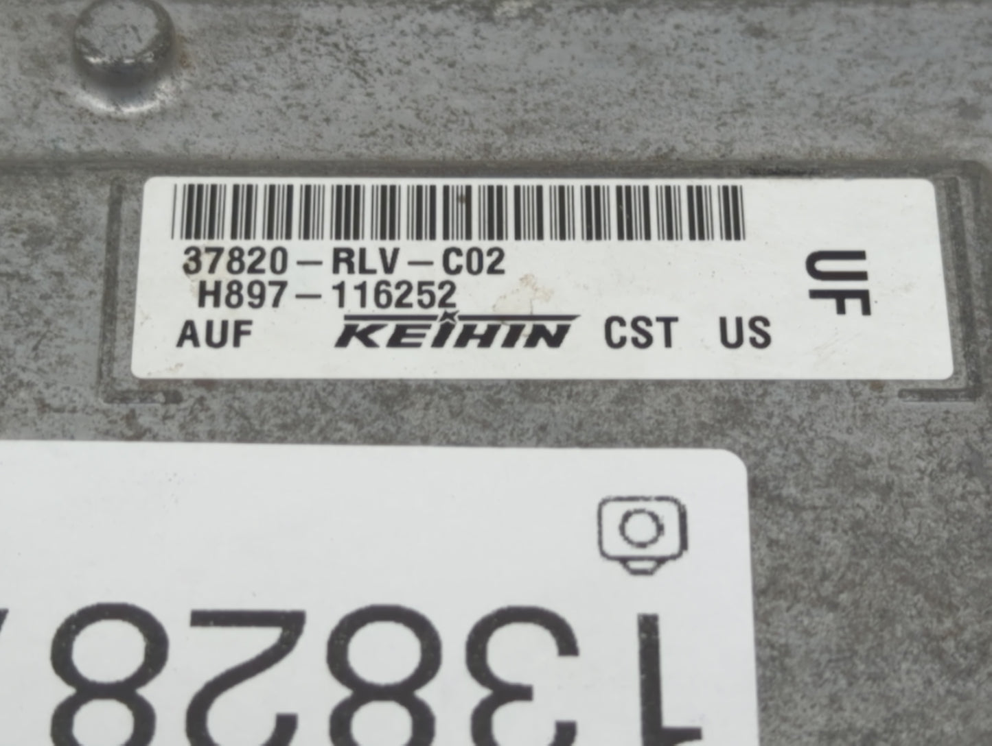 2017-2019 Honda Pilot PCM Engine Control Computer ECU ECM PCU OEM P/N:37820-RLV-C02 Fits Fits 2017 2018 2019 OEM Used Auto P