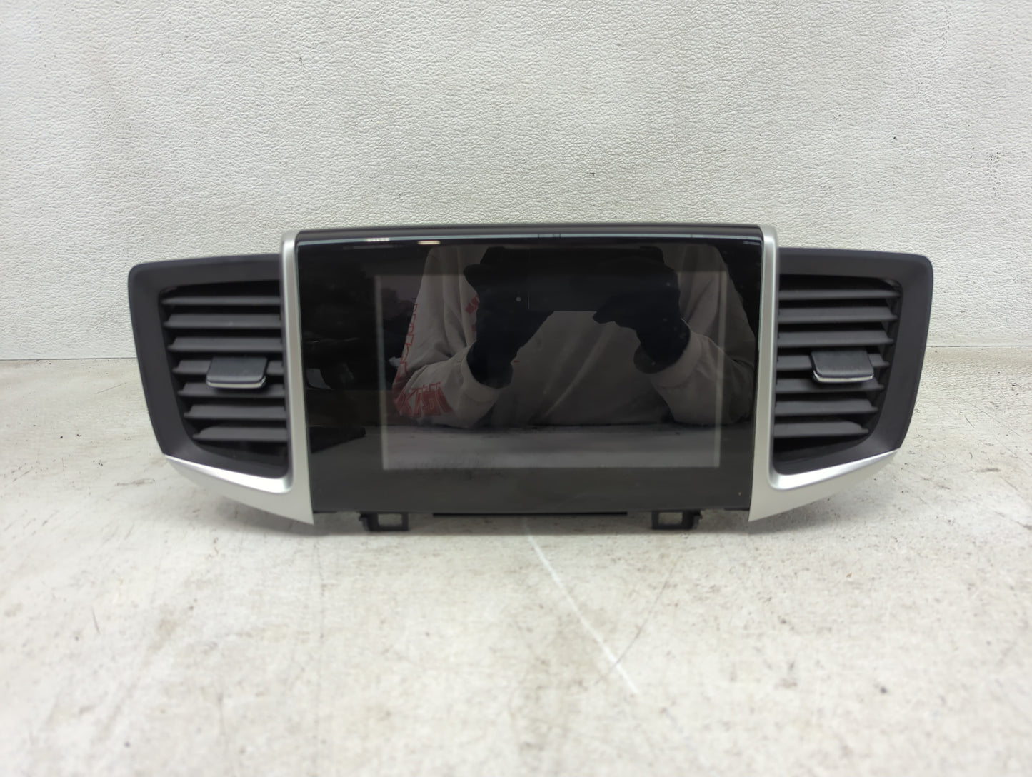 2016-2019 Honda Pilot Radio AM FM Cd Player Receiver Replacement P/N:39540-TG7-A13 39540-TG7-A04 Fits Fits 2016 2017 2018 20
