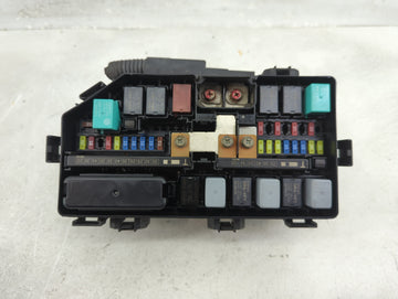 2016-2018 Honda Pilot Fusebox Fuse Box Panel Relay Module Fits Fits 2016 2017 2018 OEM Used Auto Parts