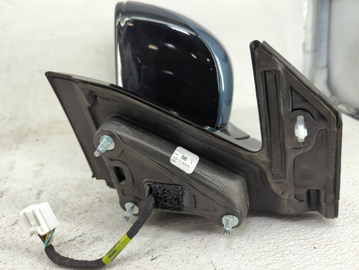 2017-2018 Honda Pilot Driver Left Side View Manual Door Mirror - Oemusedautoparts1.com