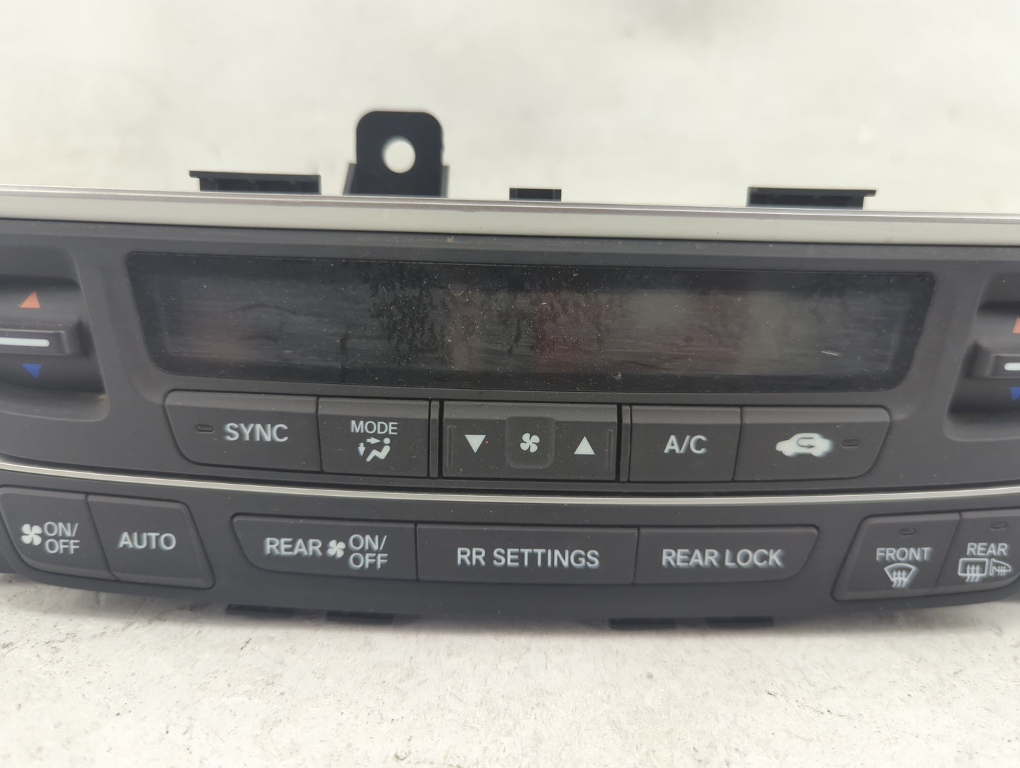 2016-2018 Honda Pilot Climate Control Module Temperature AC/Heater Replacement P/N:79600TG7A620M1 Fits Fits 2016 2017 2018 O